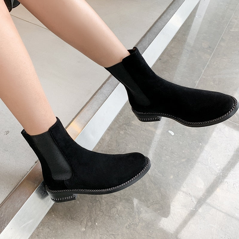 Women ankle boots natural leather upper Retro classic short boots Europe women shoes Cowhide + cow suede Chelsea boots
